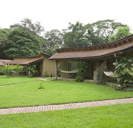 Dik Dik Hotel Arusha Bagian luar foto